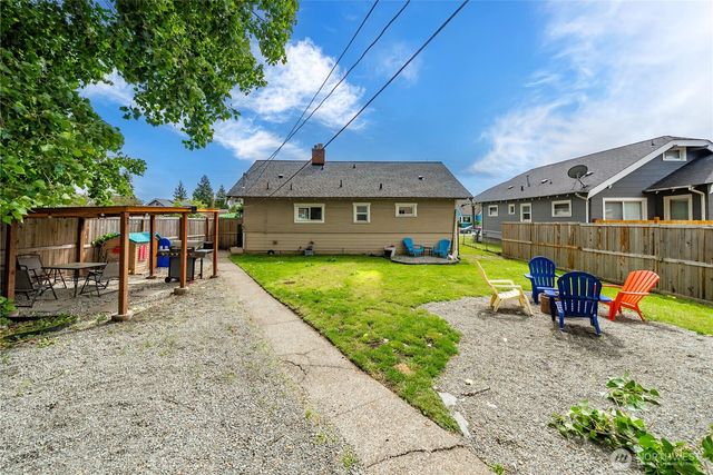 3802 S Ainsworth Avenue, Tacoma, WA 98418