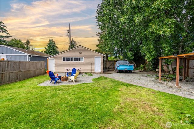 3802 S Ainsworth Avenue, Tacoma, WA 98418