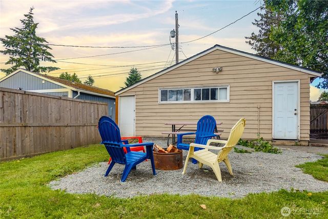 3802 S Ainsworth Avenue, Tacoma, WA 98418