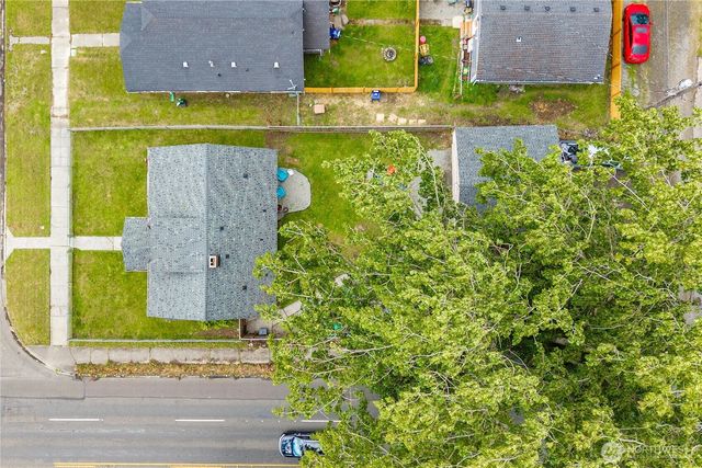 3802 S Ainsworth Avenue, Tacoma, WA 98418