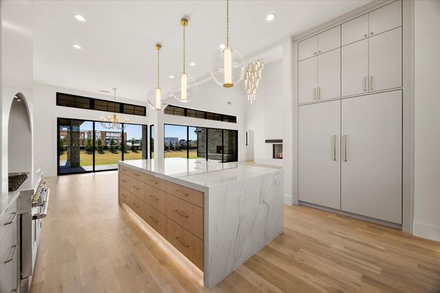 332 Longview Place, Heath, TX 75032