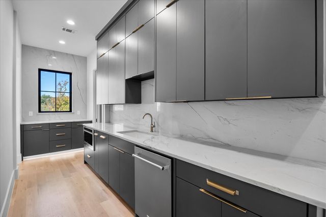 332 Longview Place, Heath, TX 75032