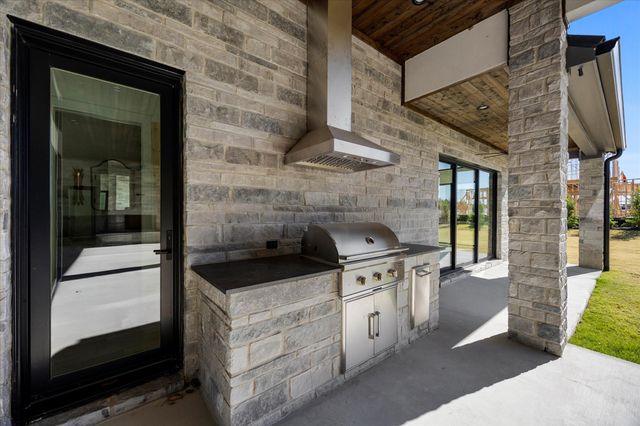 332 Longview Place, Heath, TX 75032