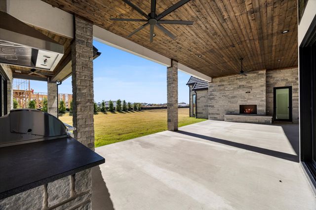 332 Longview Place, Heath, TX 75032