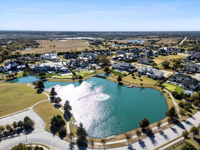 332 Longview Place, Heath, TX 75032