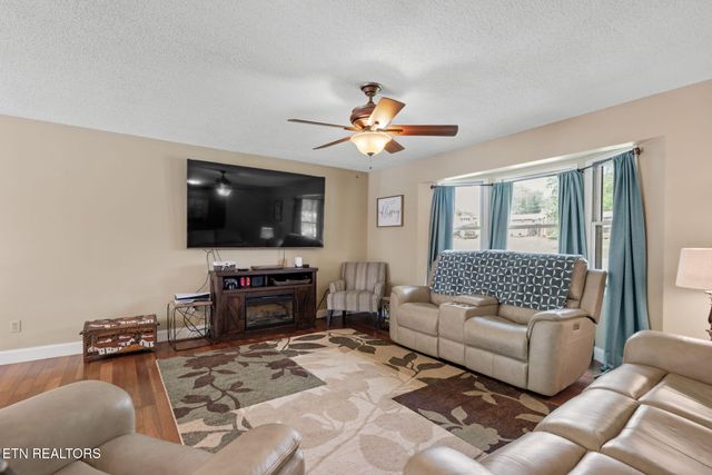 339 Iroquois Lane, Seymour, TN 37865