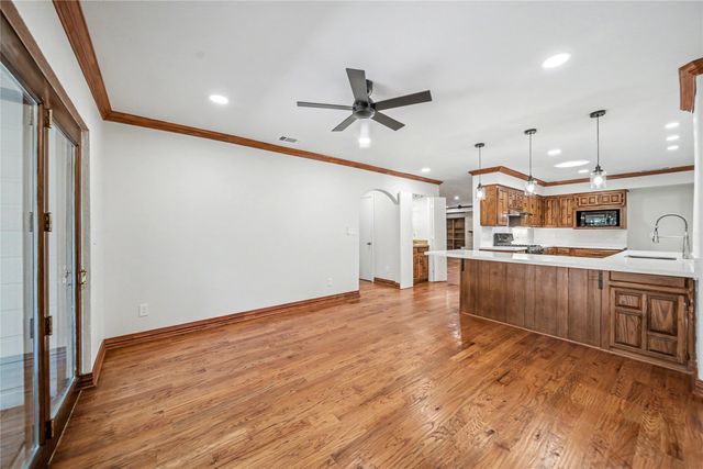 13407 Hedgeapple Drive, Dallas, TX 75243