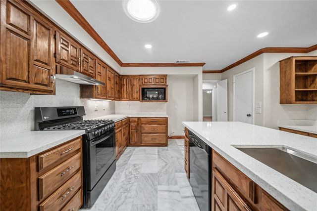13407 Hedgeapple Drive, Dallas, TX 75243
