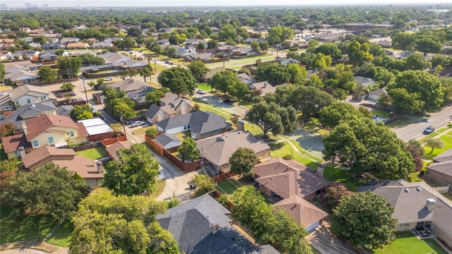 13407 Hedgeapple Drive, Dallas, TX 75243
