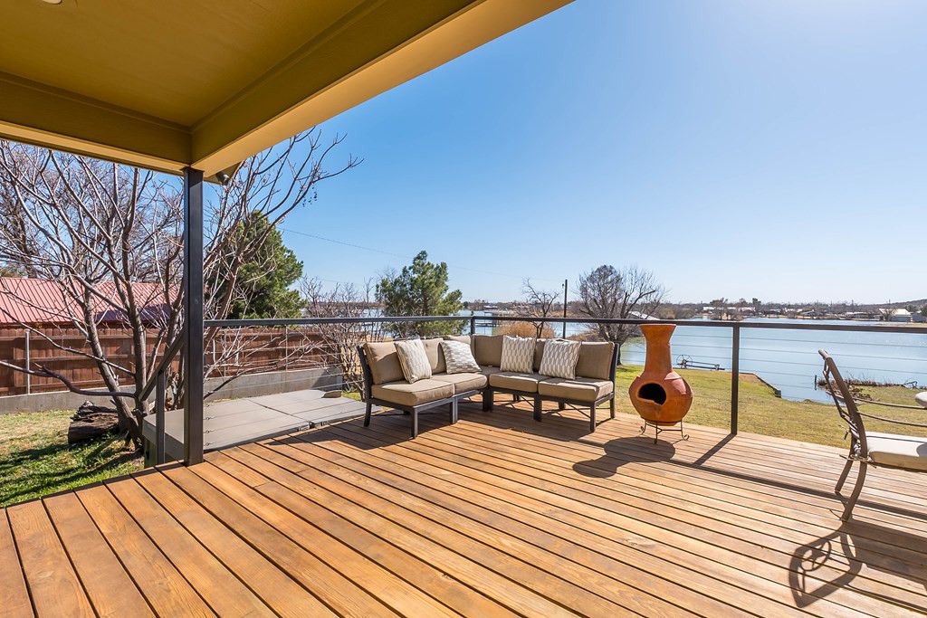 Image 18 of property listing at 2029 American Legion Road, San Angelo, TX 76904