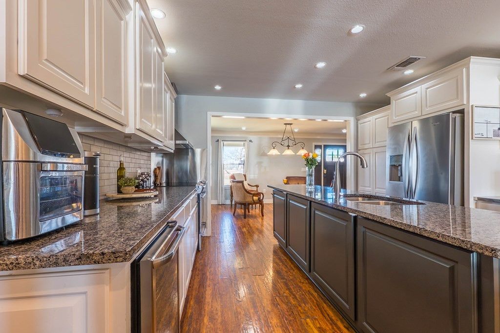 Image 5 of property listing at 2029 American Legion Road, San Angelo, TX 76904