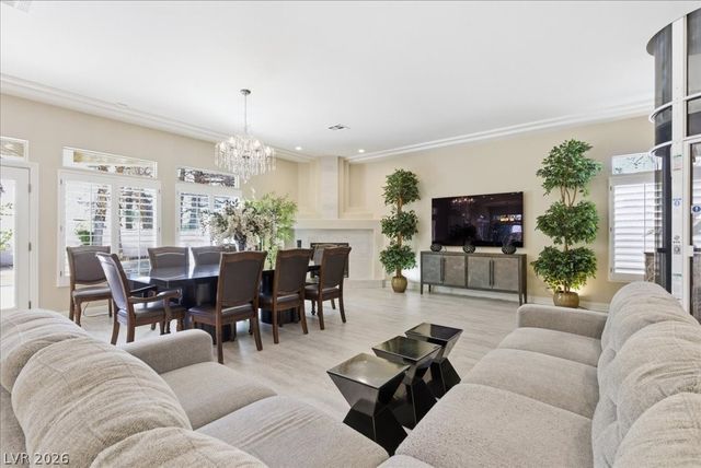23 Sawgrass Court, Las Vegas, NV 89113
