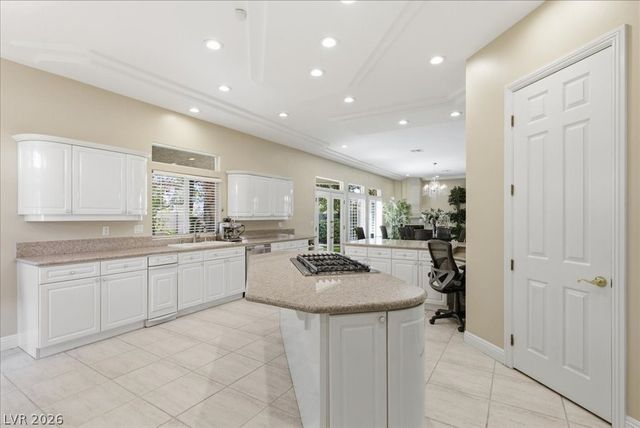23 Sawgrass Court, Las Vegas, NV 89113