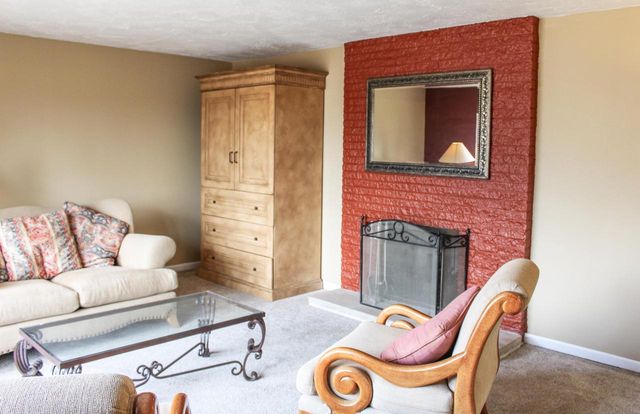 W3490 Oakwood DRIVE, Lake Geneva, WI 53147