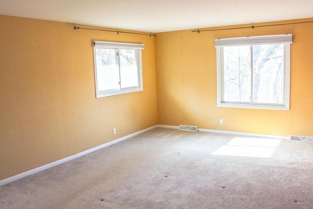 W3490 Oakwood DRIVE, Lake Geneva, WI 53147