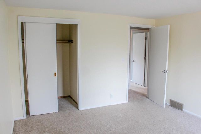 W3490 Oakwood DRIVE, Lake Geneva, WI 53147