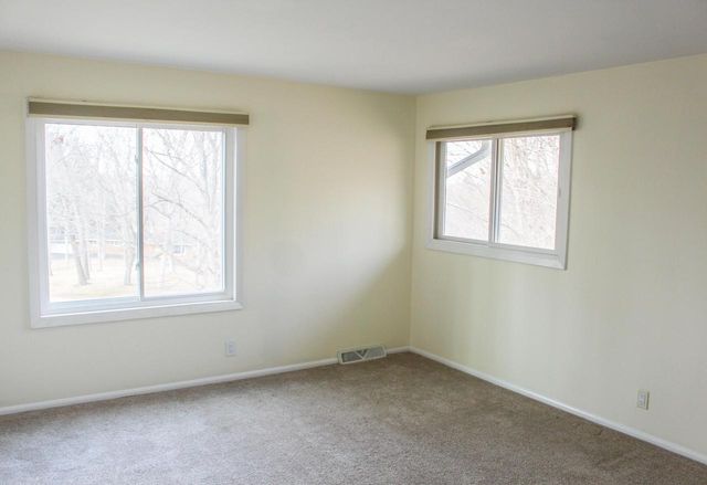 W3490 Oakwood DRIVE, Lake Geneva, WI 53147