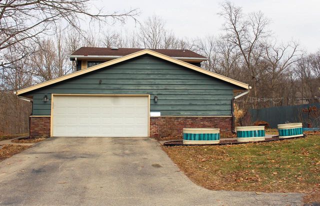 W3490 Oakwood DRIVE, Lake Geneva, WI 53147