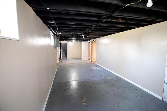 13112 Winchester Avenue, Grandview, MO 64030