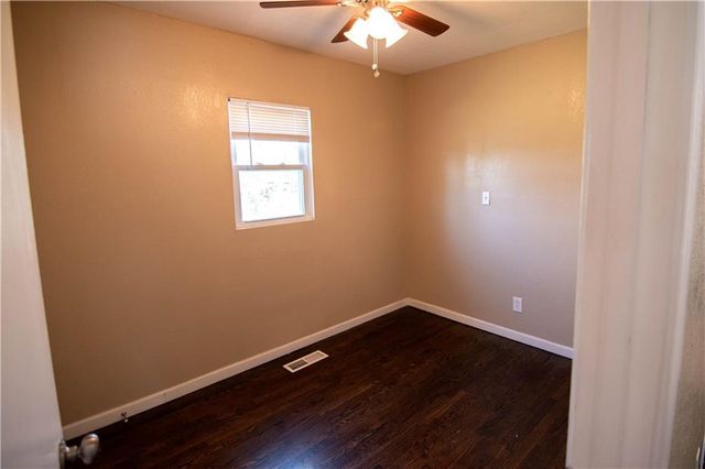 13112 Winchester Avenue, Grandview, MO 64030