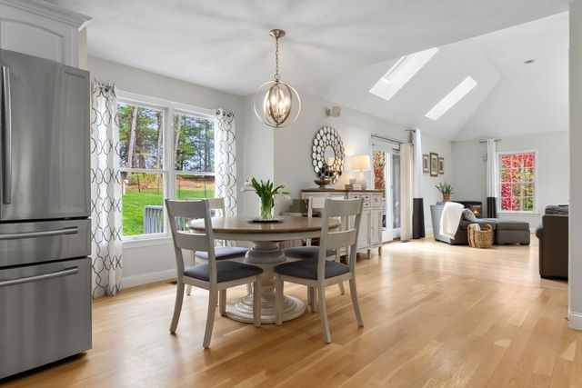 111 Flint Farm Rd, Middleton, MA 01949