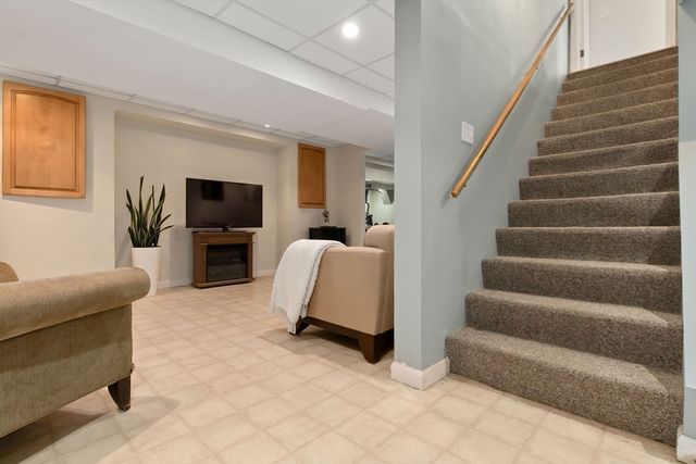 111 Flint Farm Rd, Middleton, MA 01949