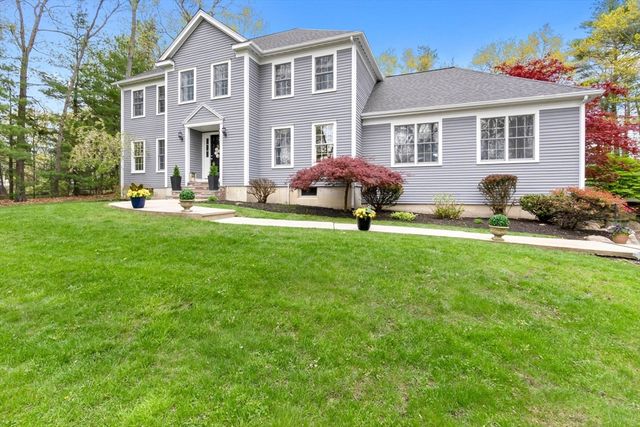 111 Flint Farm Rd, Middleton, MA 01949
