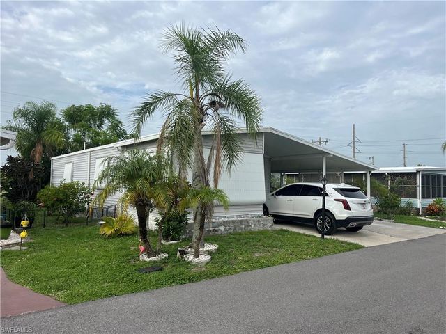 3580 Celestial WAY, North Fort Myers, FL 33903