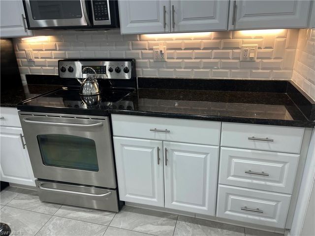 3580 Celestial WAY, North Fort Myers, FL 33903
