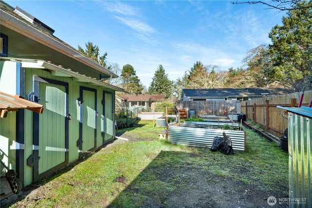 804 Scoter Court SE, Ocean Shores, WA 98569