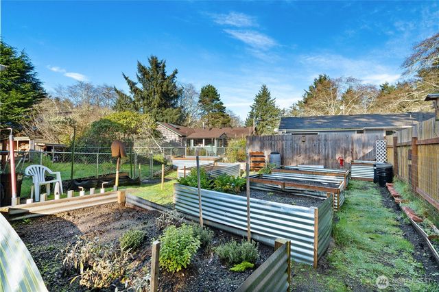 804 Scoter Court SE, Ocean Shores, WA 98569