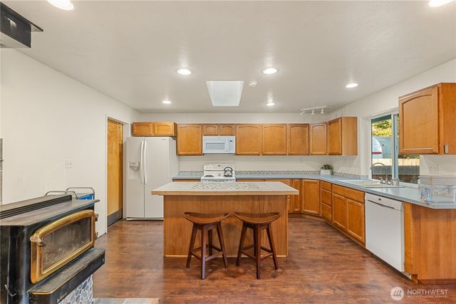 804 Scoter Court SE, Ocean Shores, WA 98569