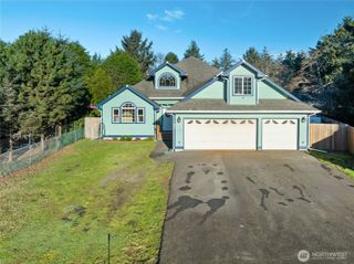 804 Scoter Court SE, Ocean Shores, WA 98569