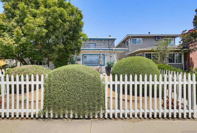 3809 W Chandler Blvd, Burbank, CA 91505