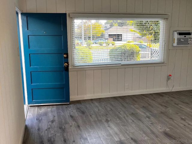 3809 W Chandler Blvd, Burbank, CA 91505