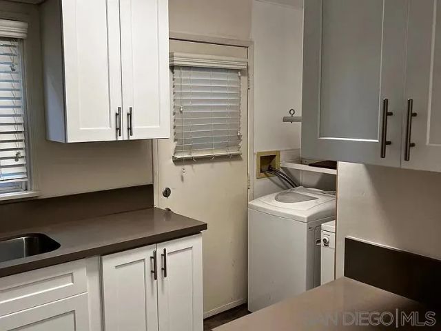 3809 W Chandler Blvd, Burbank, CA 91505
