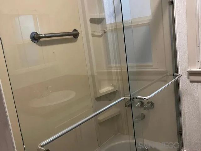 3809 W Chandler Blvd, Burbank, CA 91505