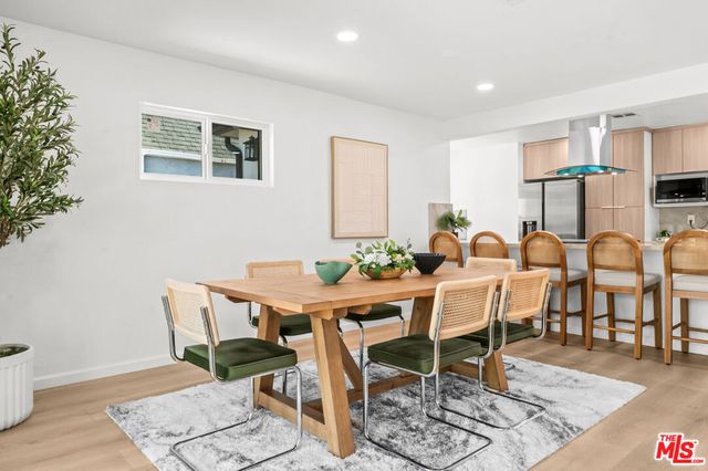 5124 Hillcrest Drive, Los Angeles, CA 90043