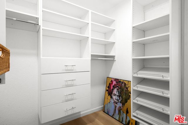 5124 Hillcrest Drive, Los Angeles, CA 90043