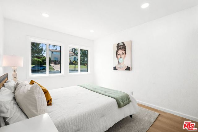 5124 Hillcrest Drive, Los Angeles, CA 90043