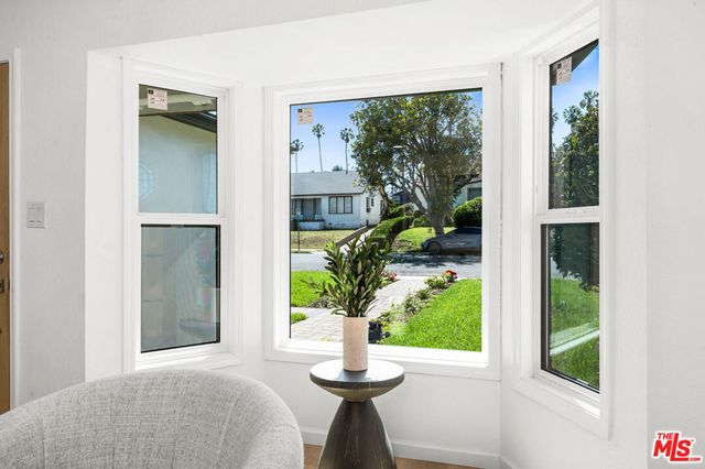 5124 Hillcrest Drive, Los Angeles, CA 90043