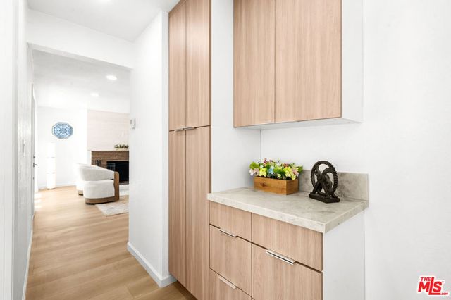 5124 Hillcrest Drive, Los Angeles, CA 90043