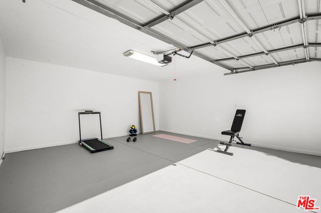 5124 Hillcrest Drive, Los Angeles, CA 90043