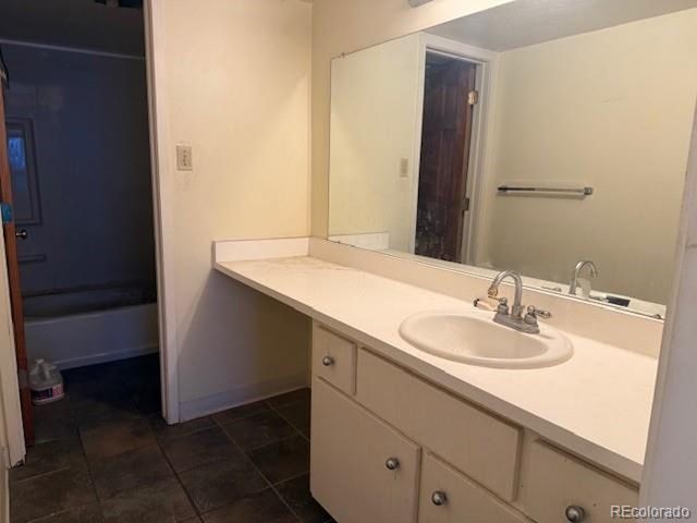 9725 E Harvard Ave BB460-460, Denver, CO 80231