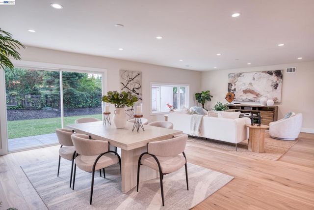 2171 Dorsch Rd, Walnut Creek, CA 94598