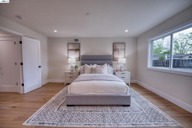 2171 Dorsch Rd, Walnut Creek, CA 94598