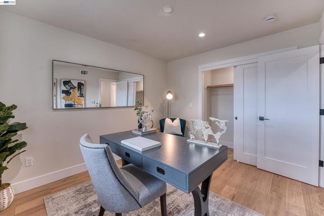 2171 Dorsch Rd, Walnut Creek, CA 94598