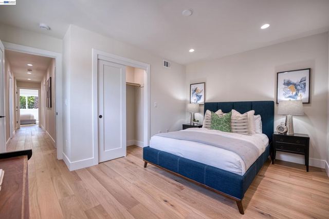 2171 Dorsch Rd, Walnut Creek, CA 94598