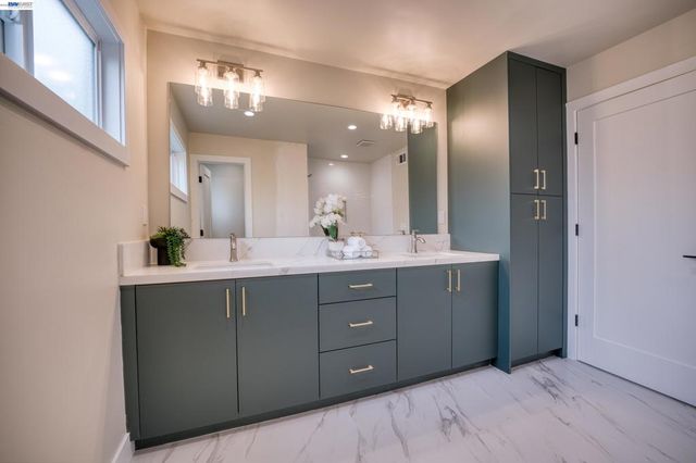 2171 Dorsch Rd, Walnut Creek, CA 94598