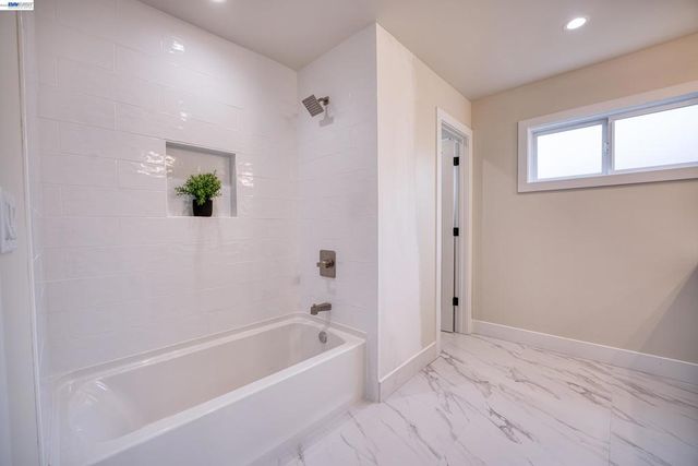 2171 Dorsch Rd, Walnut Creek, CA 94598